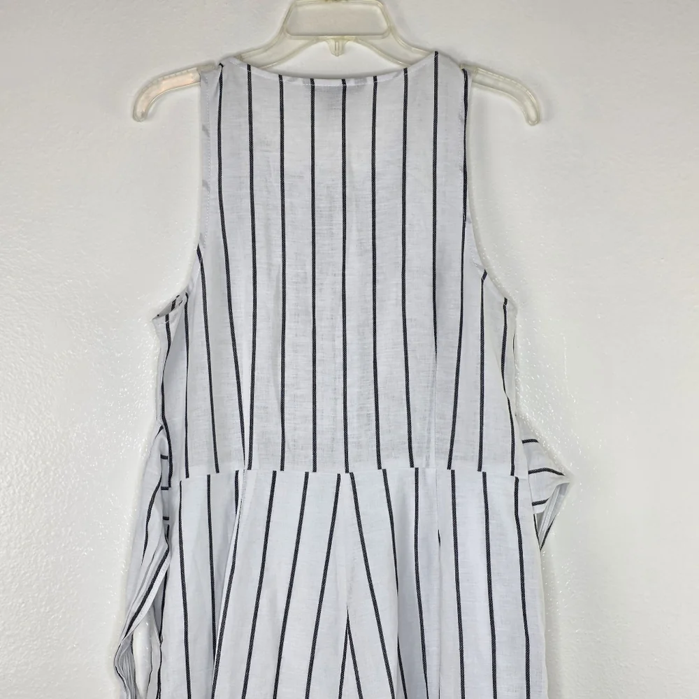 Banana Republic Linen White & Black Stripe Sleeveless Wide Leg Jumpsuit Size 8